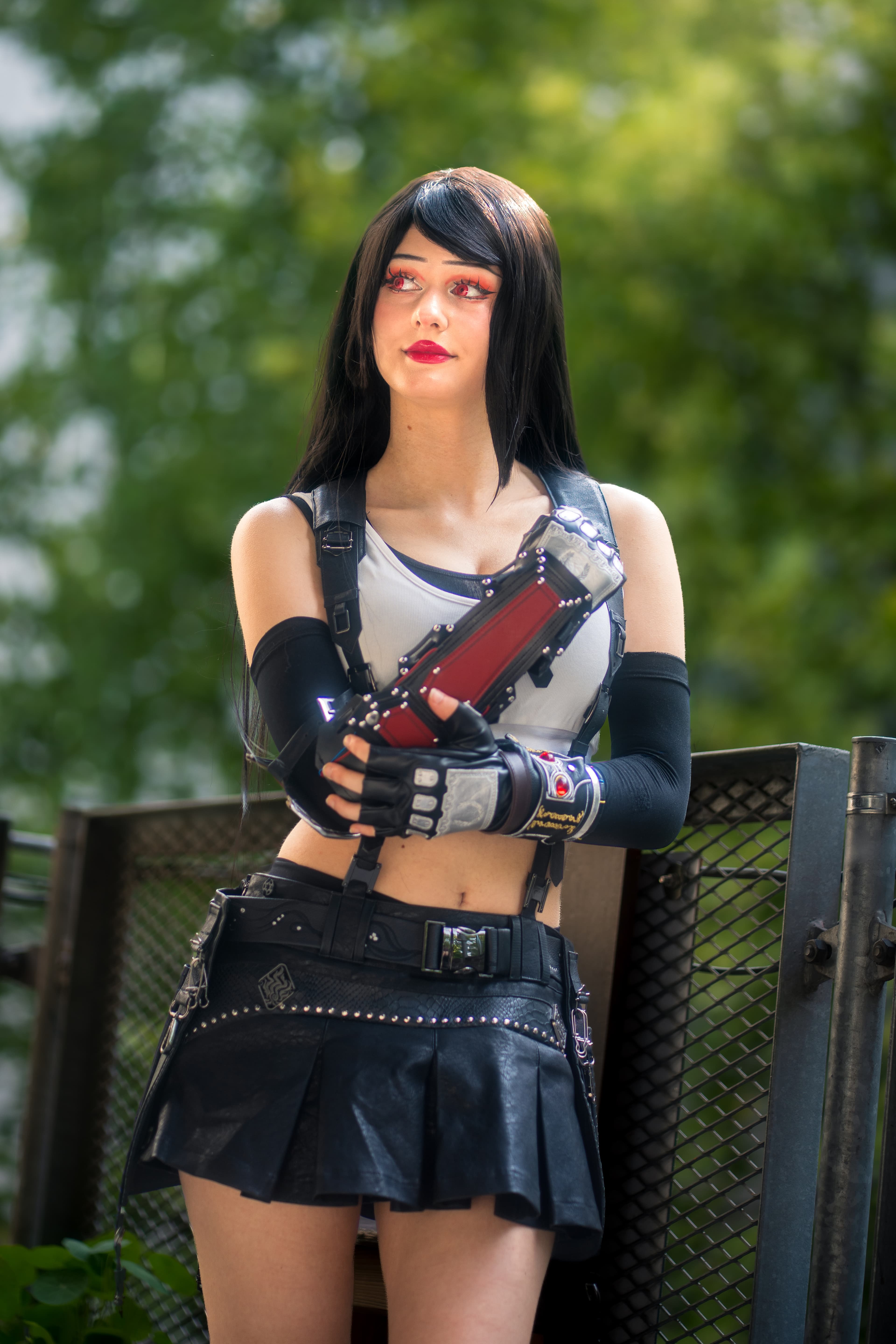 hyliadina.cos